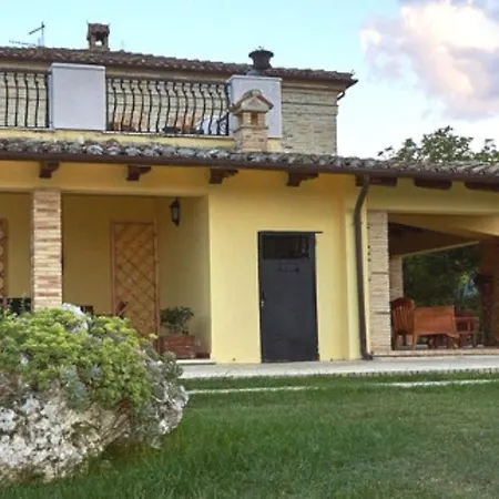 Farm stay La Fattoria Di Maria Donata Cugnoli